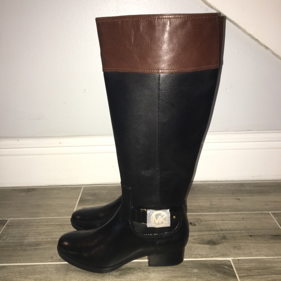 NEW!! Michael Kors Harland wide calf leather boot - Picture 3 of 8